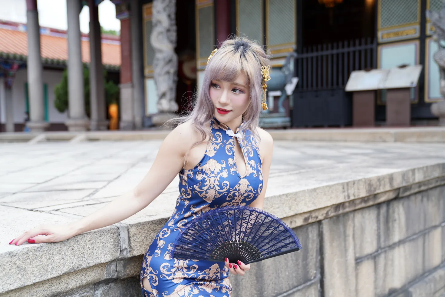 [Mzsock] NO.149 Xue Kaiyun blue flower short cheongsam with high heels and beautiful legs street photography#[105P]-90