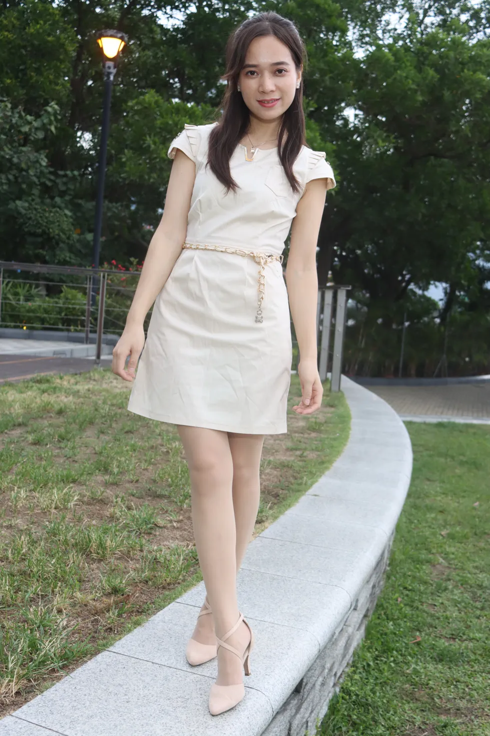 [Mzsock] NO.107 Vency Shen beige dress stockings high heels beautiful legs street photography#[70P]-35